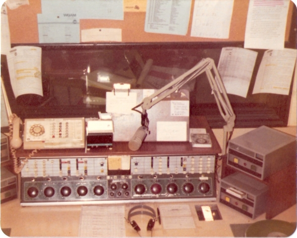 WQAMDJControl1975_600x