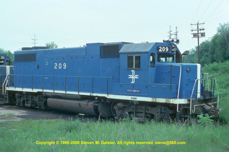 BM`209[GP38-2]`^FS`Mechanicsburg,NY`19760600`{70000049}