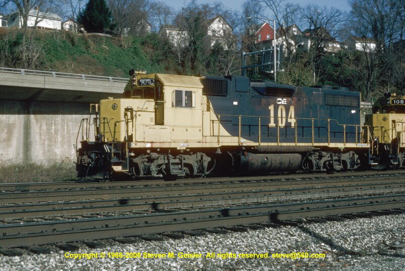 CE`104[GP38-2]`^FS`Rochester,PA`19961116`{94600123}